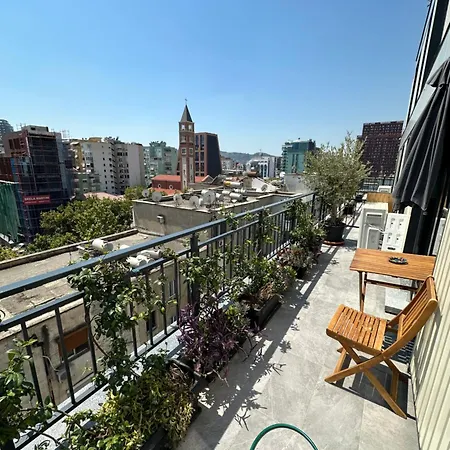 In The Heart Of Apartman