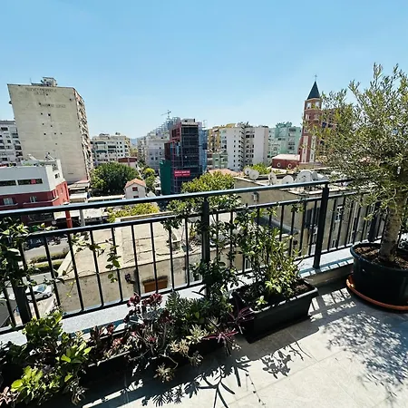 In The Heart Of Apartman *